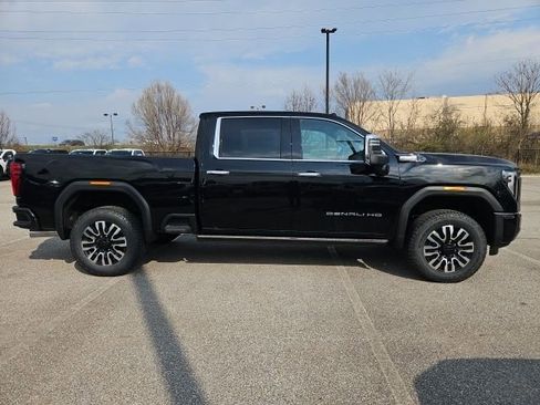 New 2026 GMC Sierra 2500 Denali Ultimate AWD/4WD image 6