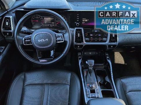 Used 2022 Kia Sorento SX image 3