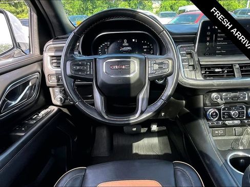 Used 2023 GMC Yukon AT4 w/ Technology Package AWD/4WD image 11