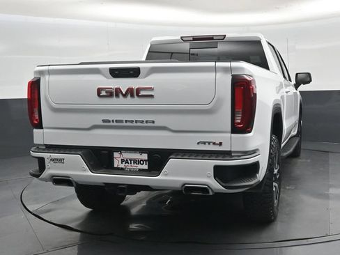 Used 2025 GMC Sierra 1500 AT4 w/ AT4 Premium Package AWD/4WD image 2