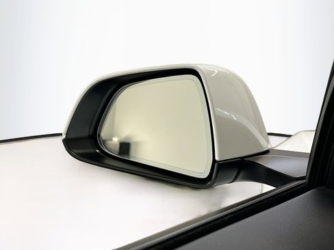 Used 2022 Tesla Model 3 Performance image 16