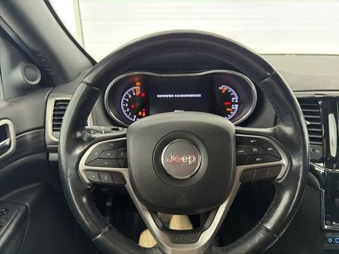 Used 2021 Jeep Grand Cherokee Laredo X AWD/4WD image 17