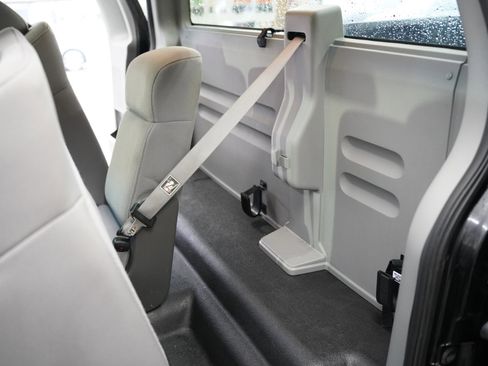 Used 2005 Ford F150 XL image 31