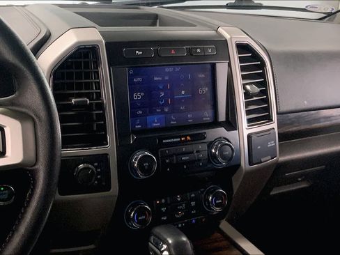 Used 2020 Ford F150 Lariat image 13
