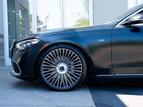 Used 2023 Mercedes-Benz Maybach S 680 4MATIC w/ Manufaktur Leather Package image 21