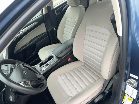 Used 2018 Ford Fusion S FWD image 11