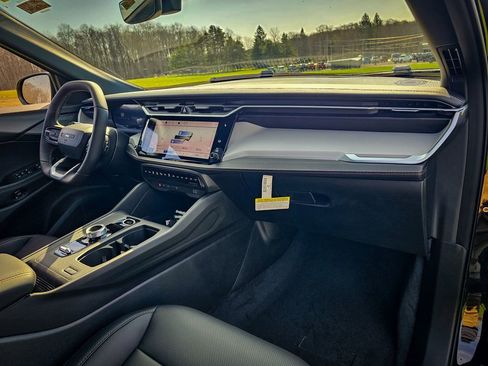 New 2026 Jeep Cherokee Laredo AWD/4WD image 37