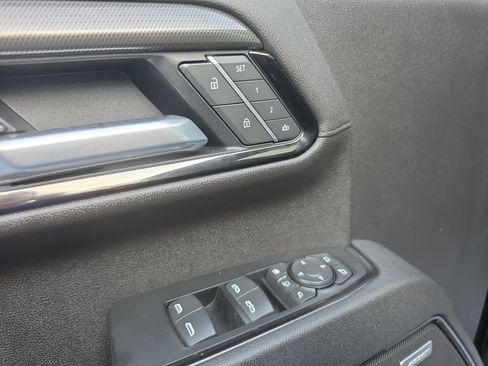 Used 2026 GMC Sierra 2500 AT4 AWD/4WD image 18