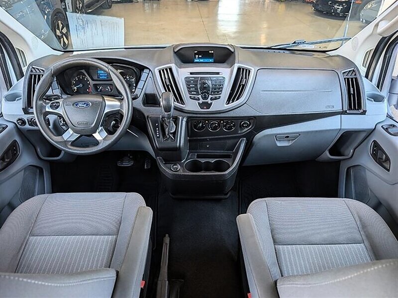 Used 2019 Ford Transit 350 XLT RWD image 3