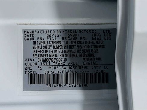 Used 2025 Nissan Sentra SV FWD image 30