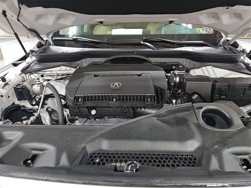 Used 2023 Acura MDX SH-AWD w/ Advance Package image 24