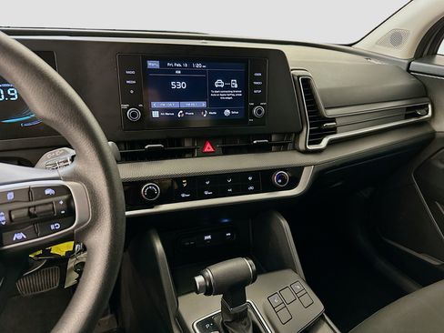 Used 2024 Kia Sportage LX image 25