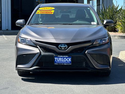 Used 2023 Toyota Camry SE image 10