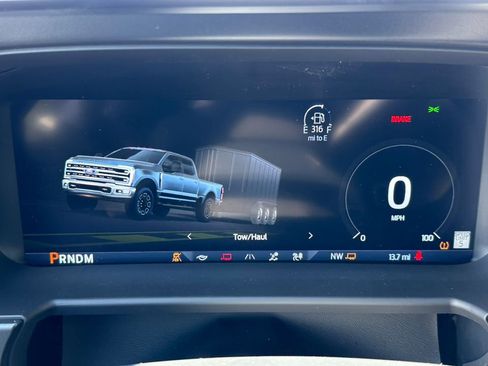 New 2025 Ford F350 Platinum w/ FX4 Off-Road Package image 29