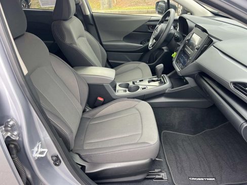 Certified 2024 Subaru Crosstrek 2.0i image 13