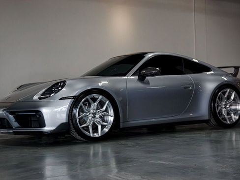 Used 2023 Porsche 911 Carrera T image 71