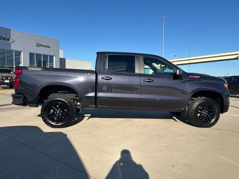 Used 2023 Chevrolet Silverado 1500 Custom Trail Boss image 12