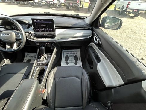 Used 2022 Jeep Compass Limited image 20