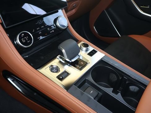 New 2026 Jaguar F-PACE SVR AWD/4WD image 18
