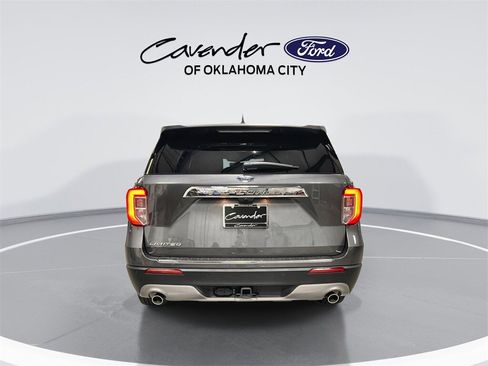 Used 2022 Ford Explorer Limited w/ Limited Technology Package image 7