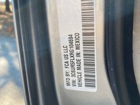 Used 2024 RAM 2500 Laramie image 24