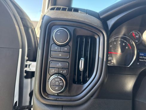 Used 2021 Chevrolet Silverado 2500 W/T w/ Gooseneck/5TH Wheel Package image 23