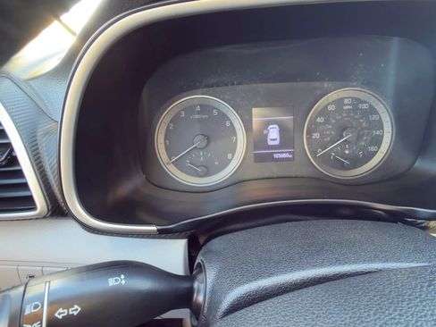 Used 2019 Hyundai Tucson SE image 16