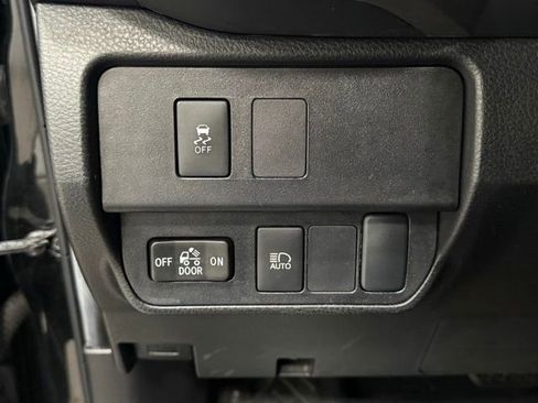 Used 2023 Toyota Tacoma SR5 w/ Technology Package RWD image 17