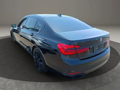 Used 2018 BMW 740i RWD image 4