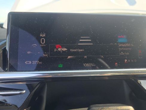 Used 2026 GMC Sierra EV Denali AWD/4WD image 4