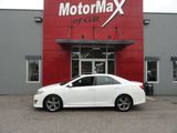 Used 2014 Toyota Camry SE image 2