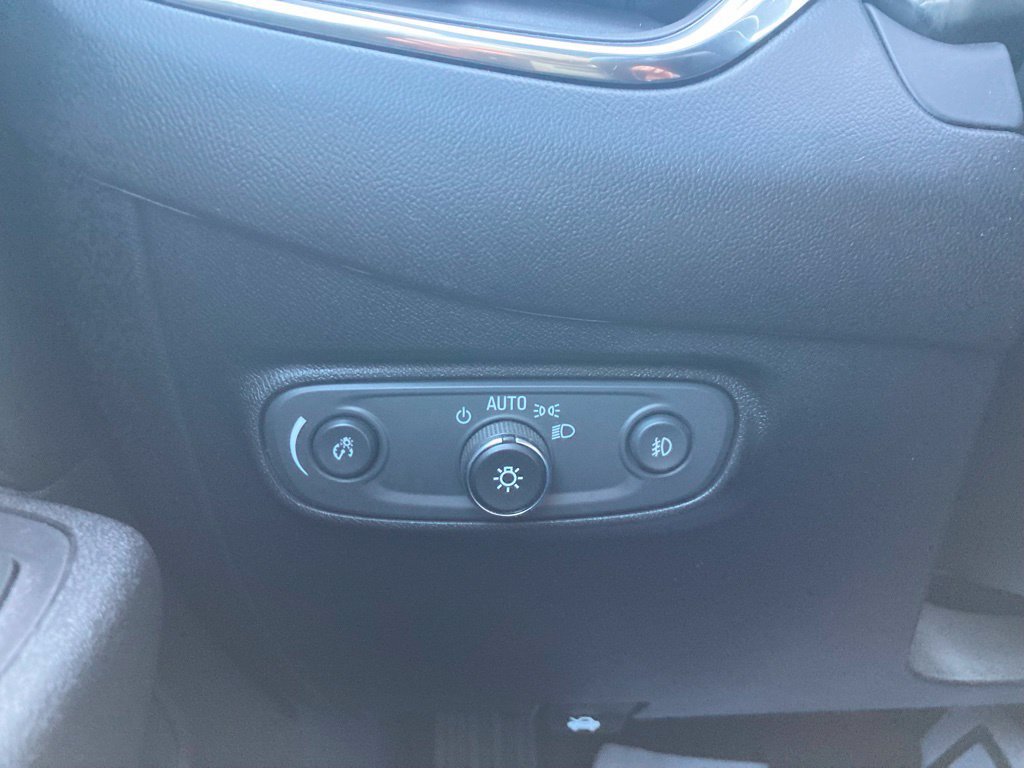 Used 2020 Chevrolet Equinox LT AWD/4WD image 19
