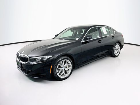 Used 2026 BMW 330i Sedan RWD image 3