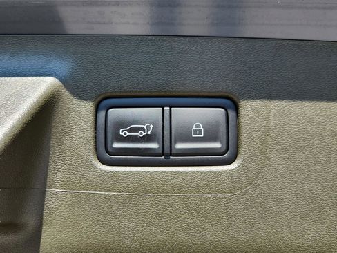 Used 2025 Hyundai Santa Fe Calligraphy image 9