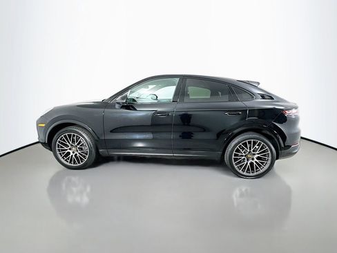Used 2021 Porsche Cayenne Coupe image 2