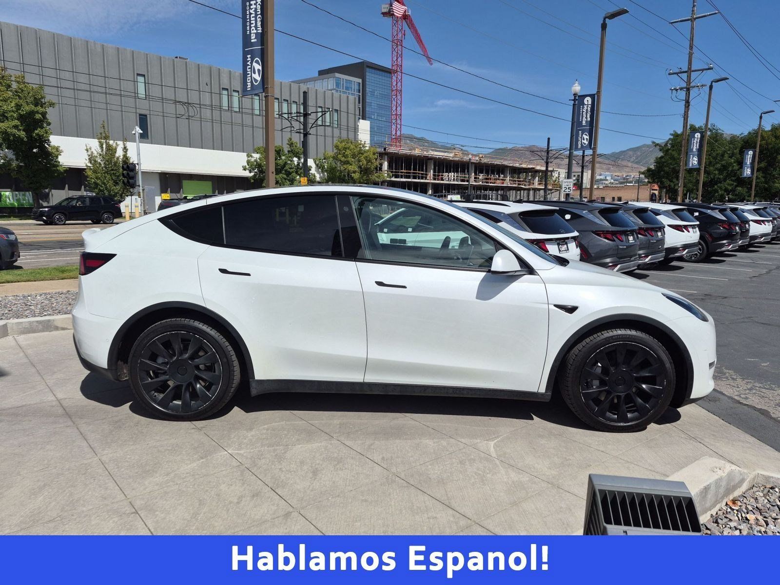 Used 2021 Tesla Model Y Long Range AWD/4WD image 2