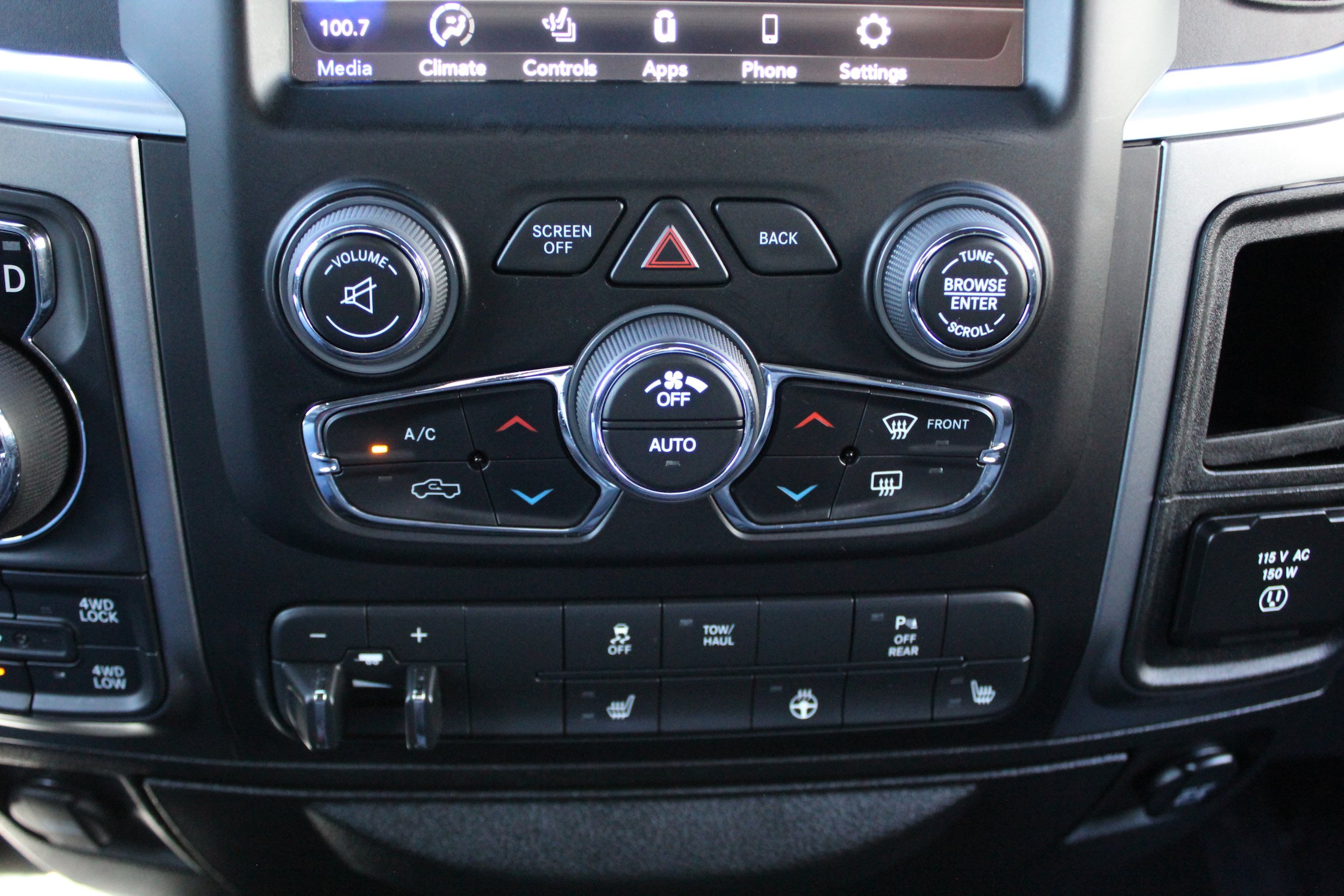 Used 2021 RAM 1500 Warlock AWD/4WD image 32