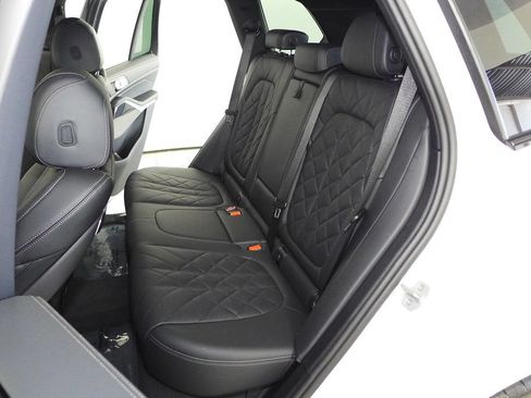 Used 2024 BMW X5 sDrive40i w/ M Sport Package RWD image 21