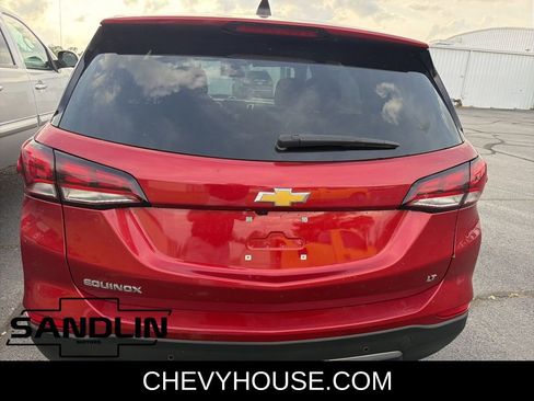 Used 2023 Chevrolet Equinox LT image 4