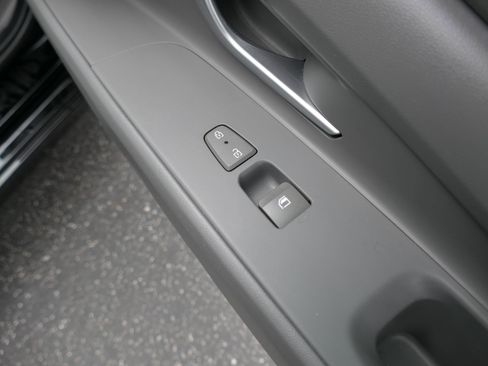 Used 2023 Hyundai Elantra SEL FWD image 24