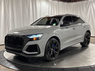 Used 2022 Audi RS Q8 AWD/4WD video 1