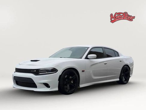 Used 2018 Dodge Charger R/T Scat Pack image 3