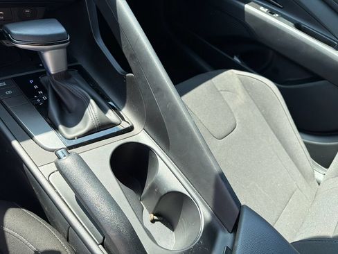 Certified 2025 Hyundai Elantra Sport FWD image 31