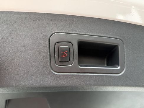 Used 2019 Tesla Model S Long Range AWD/4WD image 12