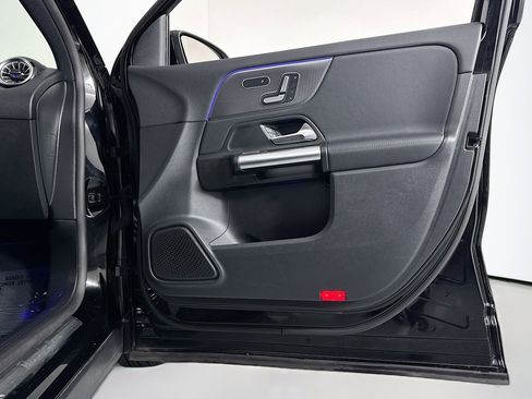 Certified 2023 Mercedes-Benz GLA 250 image 23