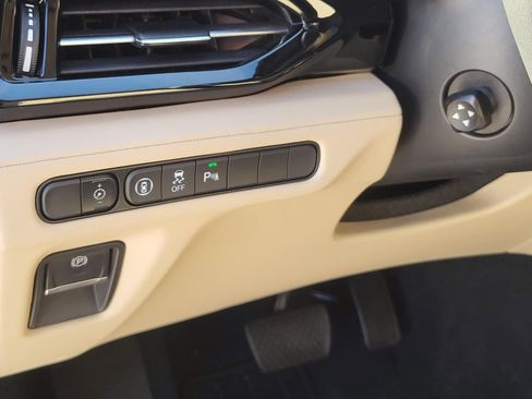Used 2023 Acura MDX SH-AWD w/ Technology Package image 20