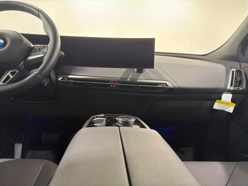 Used 2025 BMW iX xDrive50 w/ Premium Package image 34