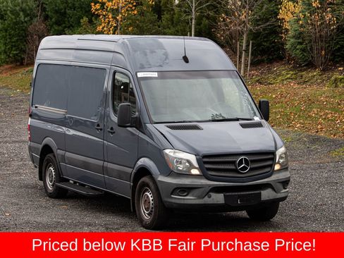 Used 2018 Mercedes-Benz Sprinter 144 Cargo image 12