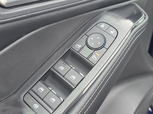 Used 2024 Nissan Rogue SV image 17