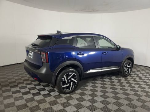 New 2026 Nissan Kicks SV w/ SV Premium Package image 4